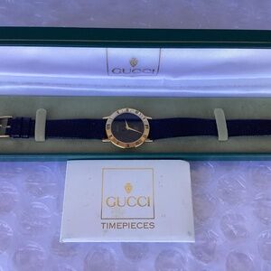 Vintage Gucci 3001M Men’s or Unisex Watch Black Dial Great Preowned Condition